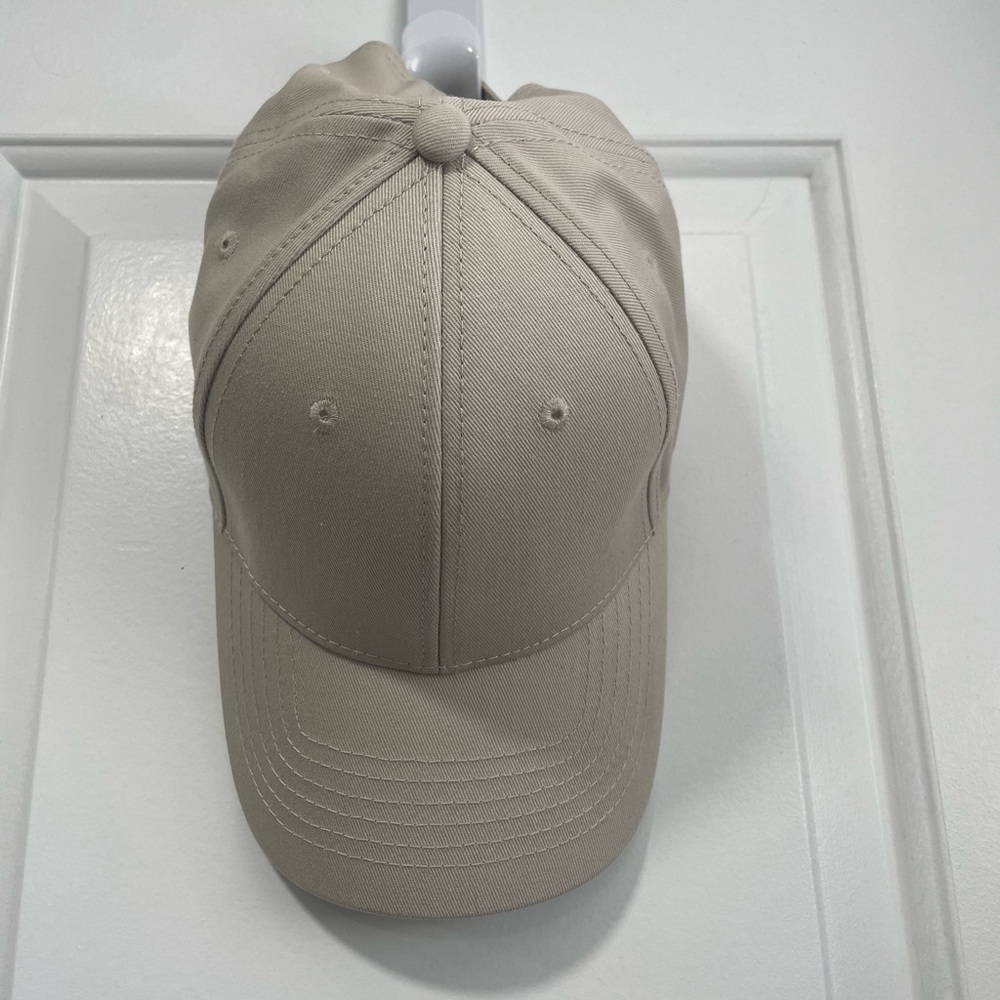 FurTalk plain Beige baseball hat like new